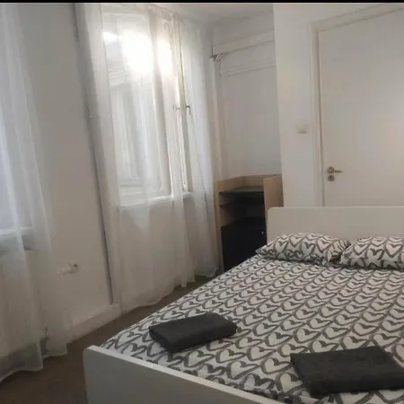 Centrum Artlwowska * Varsavia