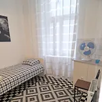 Goscinne Na Lwowskiej Varsovia