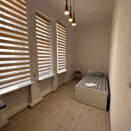 Centrum Artlwowska بيت ضيافة وارسو