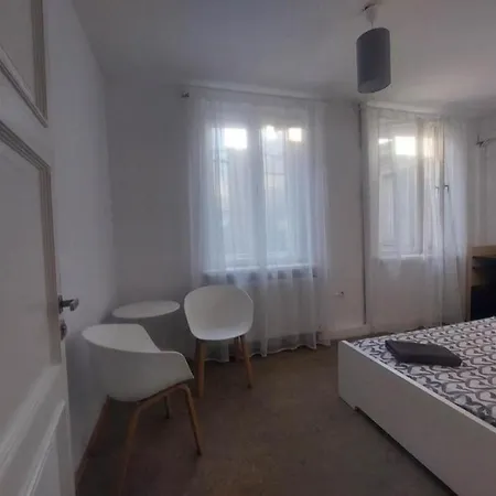 Centrum Artlwowska Gæstehus Warszawa