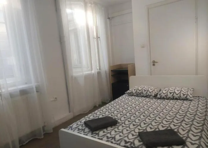 Goscinne Na Lwowskiej * 바르샤바